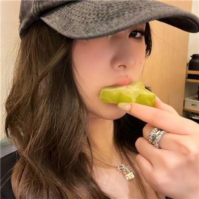 艳姬逢春